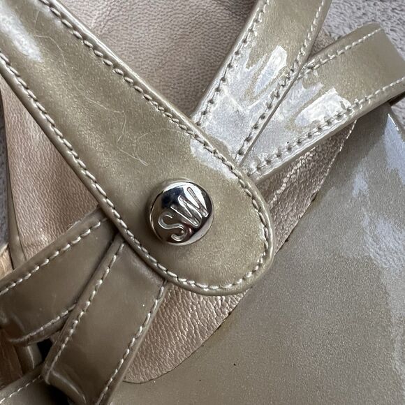 Stuart Weitzman Beige Patent Leather T-Strap Heeled Sandal Women 9 M Neutral - Picture 9 of 16